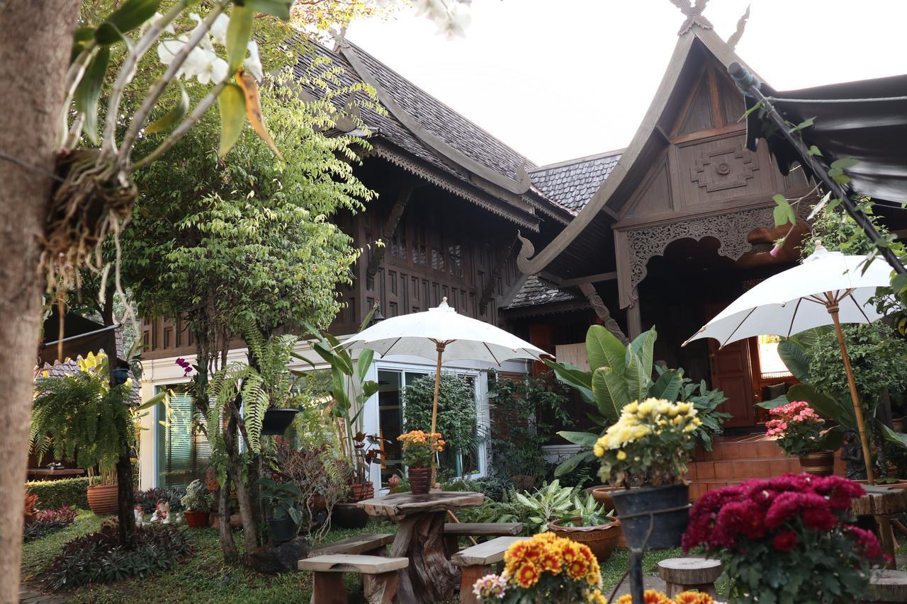 Baan Kumwan Boutique Hotel Lampang Exteriör bild